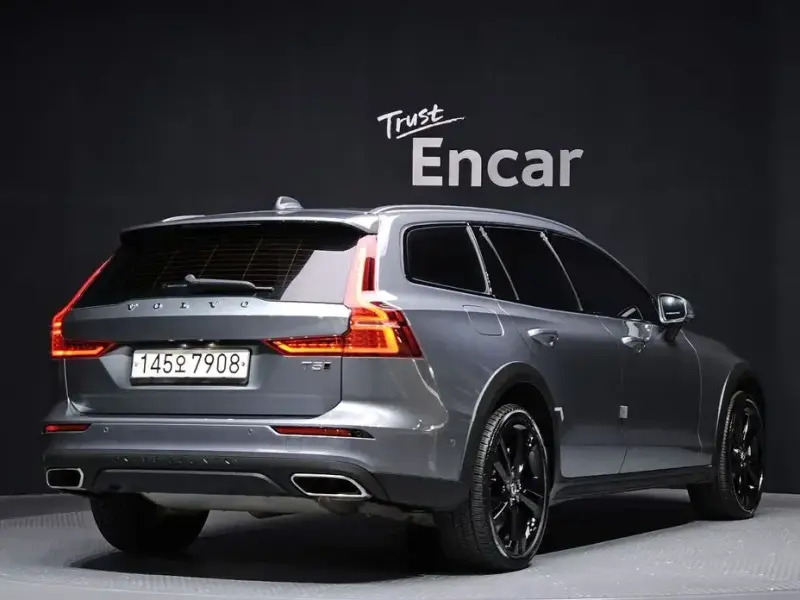 2020 Volvo V60 Cross Country с пробегом 97 566 км