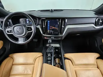 2020 Volvo V60 Cross Country с пробегом 97 566 км
