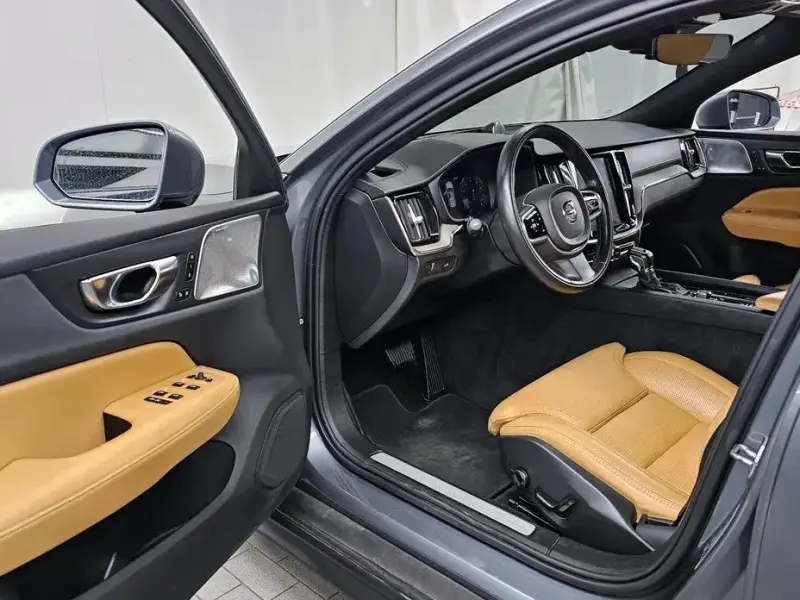 2020 Volvo V60 Cross Country с пробегом 97 566 км