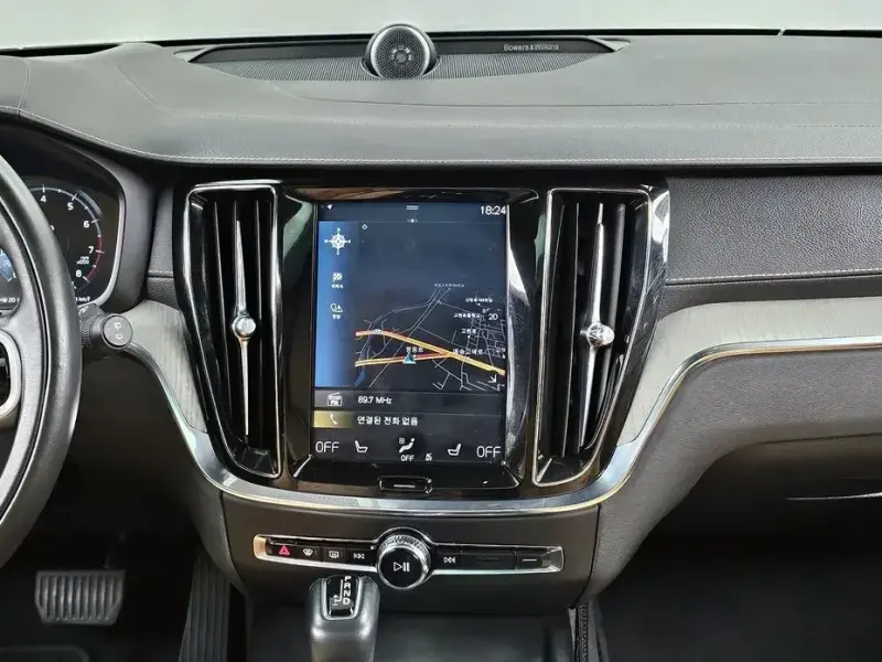 2020 Volvo V60 Cross Country с пробегом 97 566 км