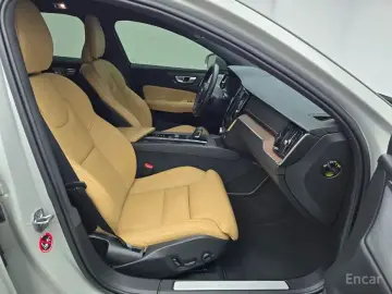 2021 Volvo V60 Cross Country с пробегом 47 855 км