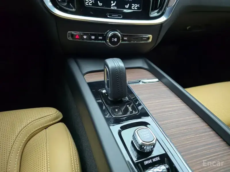 2021 Volvo V60 Cross Country с пробегом 47 855 км