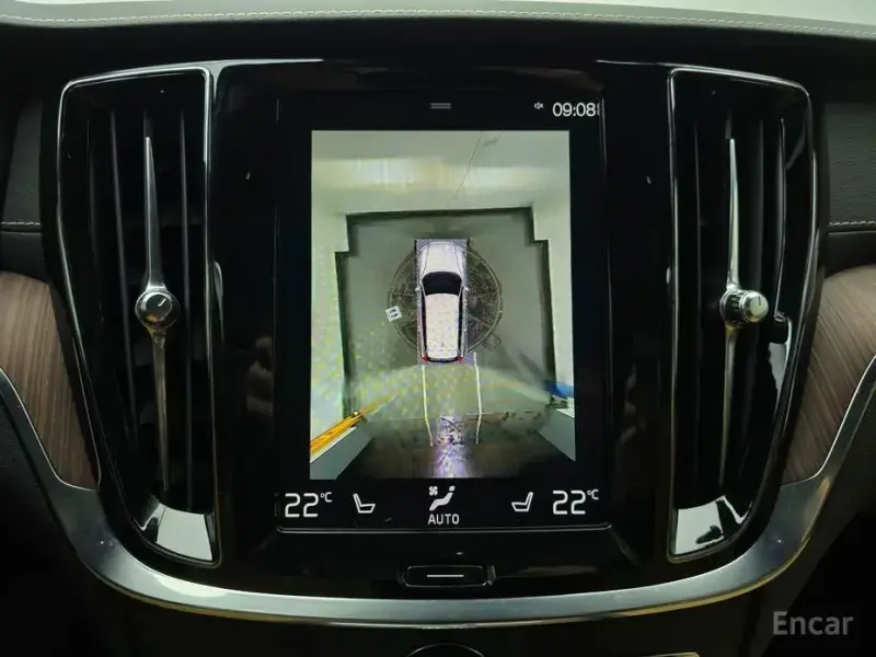 2021 Volvo V60 Cross Country с пробегом 47 855 км