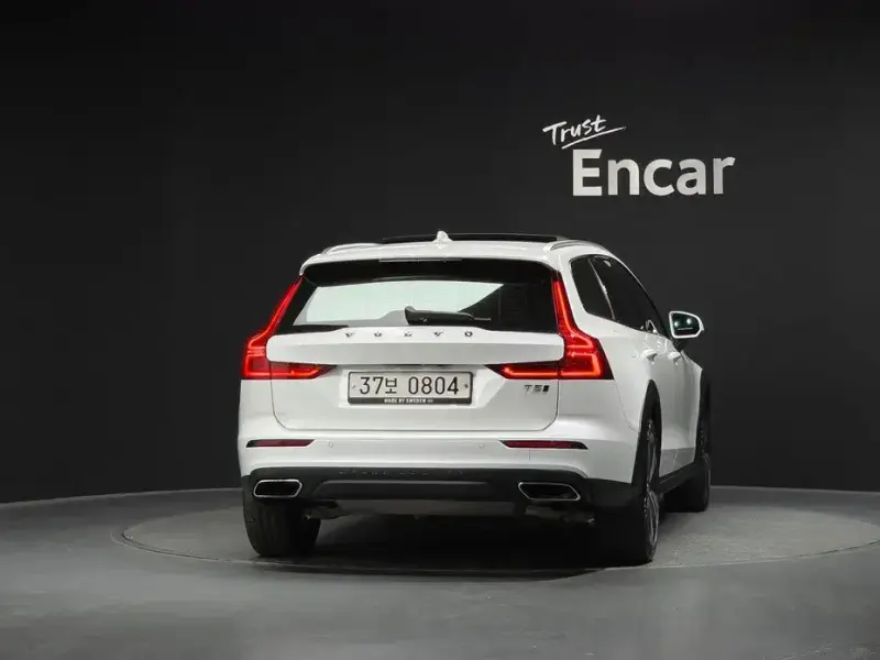 2019 Volvo V60 Cross Country с пробегом 108 043 км
