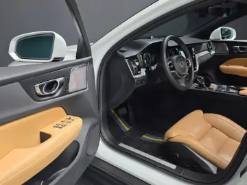 2019 Volvo V60 Cross Country с пробегом 108 043 км