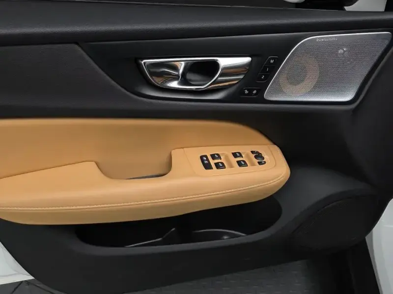 2019 Volvo V60 Cross Country с пробегом 108 043 км