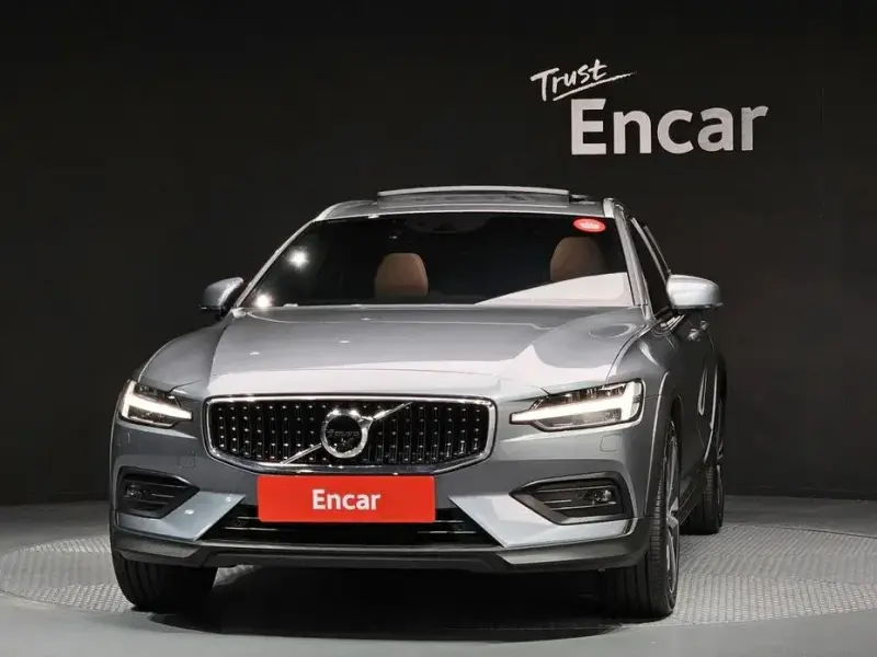 2021 Volvo V60 Cross Country с пробегом 86 128 км