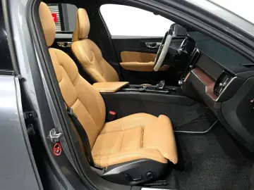 2020 Volvo V60 Cross Country с пробегом 52 047 км