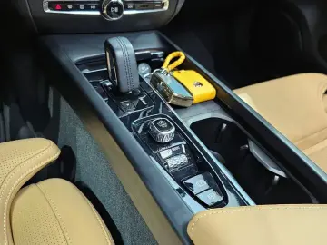 2021 Volvo V60 Cross Country с пробегом 86 128 км