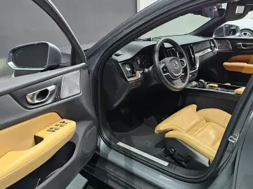 2021 Volvo V60 Cross Country с пробегом 86 128 км