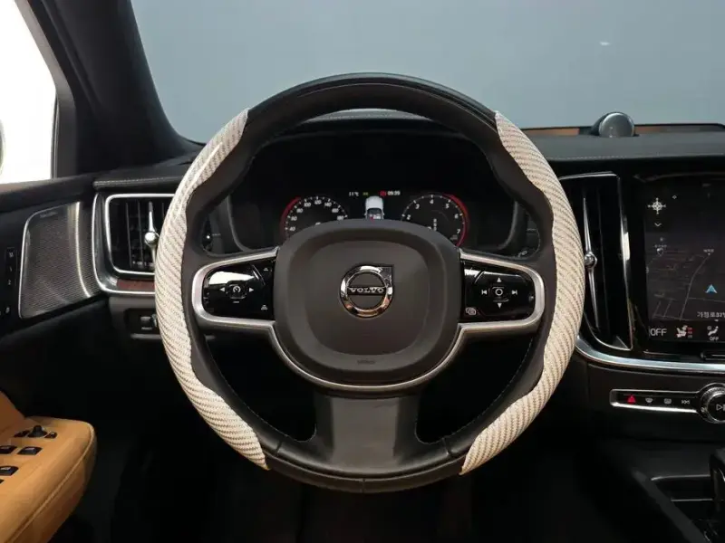 2020 Volvo V60 Cross Country с пробегом 52 047 км