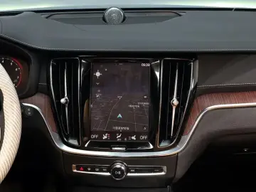 2020 Volvo V60 Cross Country с пробегом 52 047 км