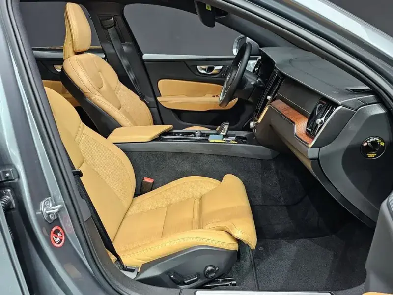 2021 Volvo V60 Cross Country с пробегом 86 128 км