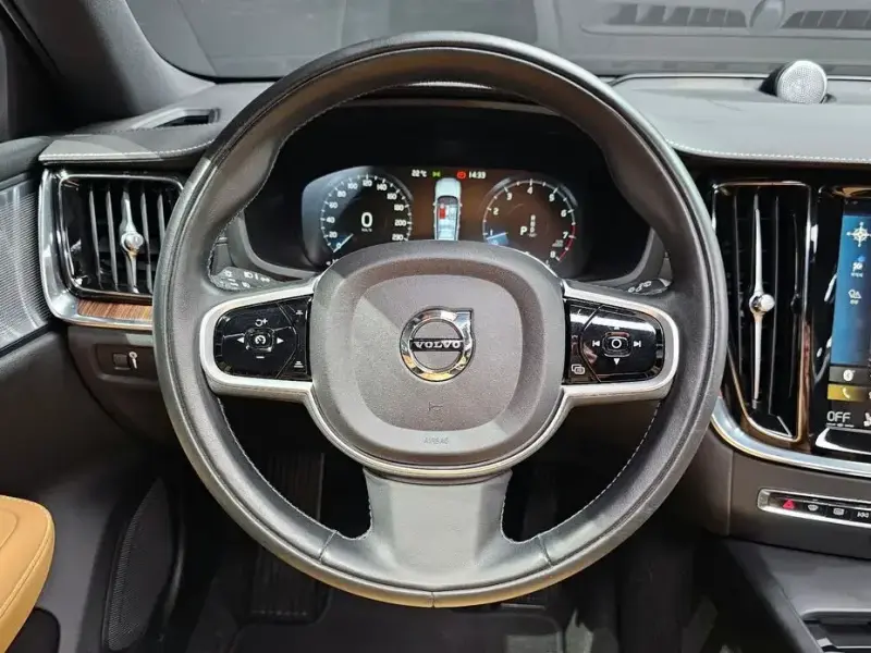 2021 Volvo V60 Cross Country с пробегом 86 128 км