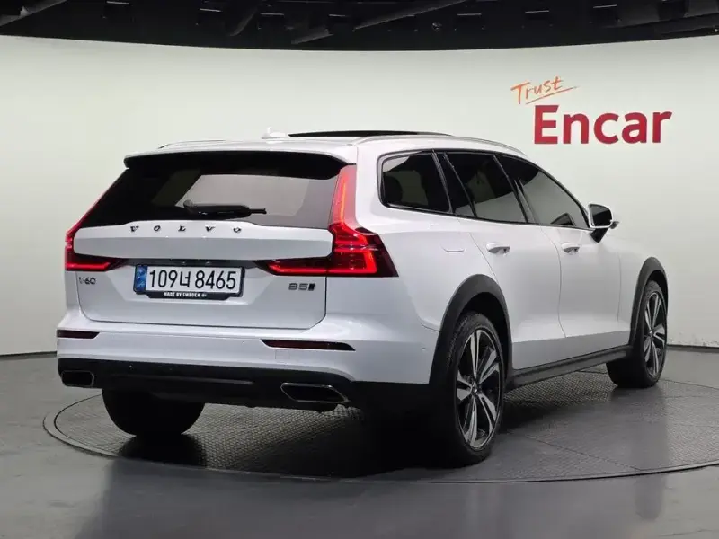 2020 Volvo V60 Cross Country с пробегом 46 498 км