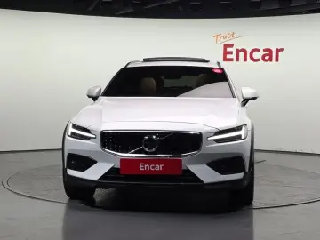 2020 Volvo V60 Cross Country с пробегом 46 498 км