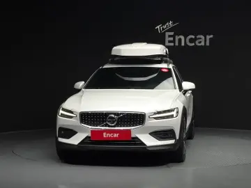 2020 Volvo V60 Cross Country с пробегом 93 408 км