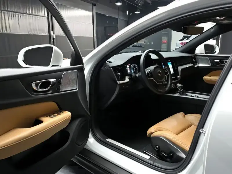 2020 Volvo V60 Cross Country с пробегом 93 408 км