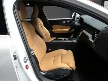 2020 Volvo V60 Cross Country с пробегом 93 408 км
