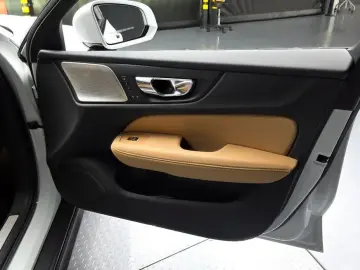 2020 Volvo V60 Cross Country с пробегом 93 408 км