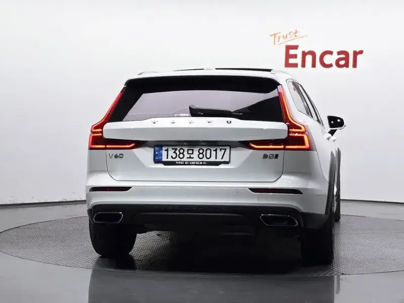 2021 Volvo V60 Cross Country с пробегом 44 787 км