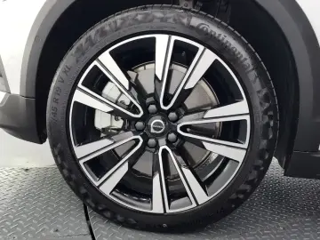 2025 Volvo V60 Cross Country с пробегом 26 917 км