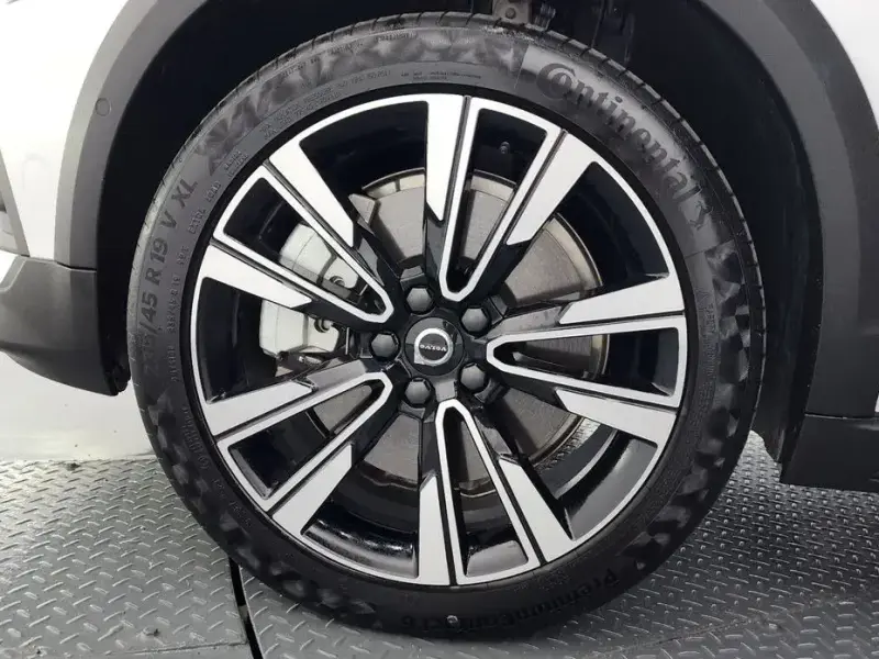 2025 Volvo V60 Cross Country с пробегом 26 917 км