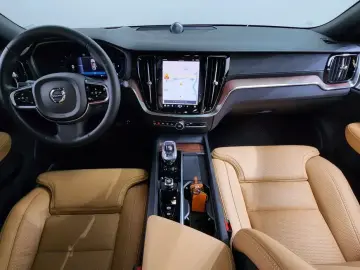 2025 Volvo V60 Cross Country с пробегом 26 917 км
