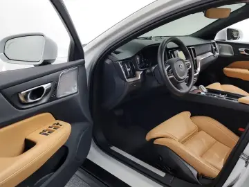 2025 Volvo V60 Cross Country с пробегом 26 917 км