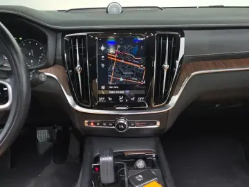 2021 Volvo V60 Cross Country с пробегом 44 787 км