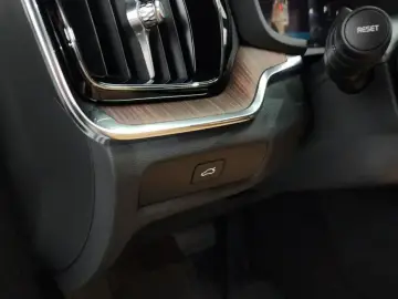 2025 Volvo V60 Cross Country с пробегом 26 917 км