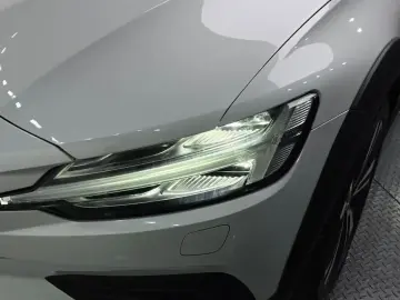 2021 Volvo V60 Cross Country с пробегом 44 787 км