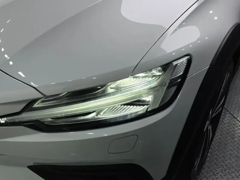 2021 Volvo V60 Cross Country с пробегом 44 787 км