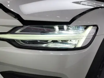 2025 Volvo V60 Cross Country с пробегом 26 917 км