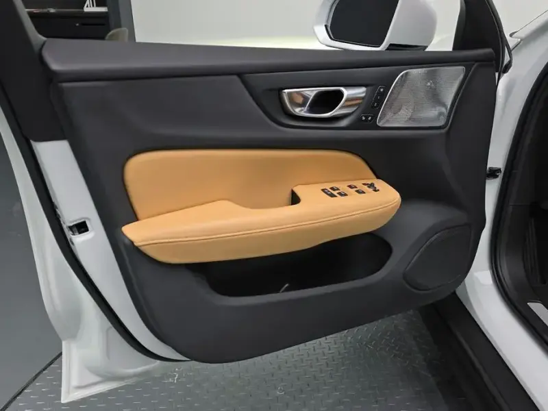2021 Volvo V60 Cross Country с пробегом 44 787 км