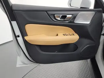 2025 Volvo V60 Cross Country с пробегом 26 917 км