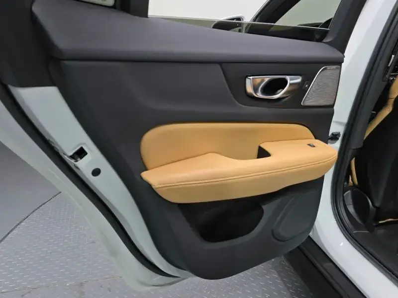 2021 Volvo V60 Cross Country с пробегом 44 787 км