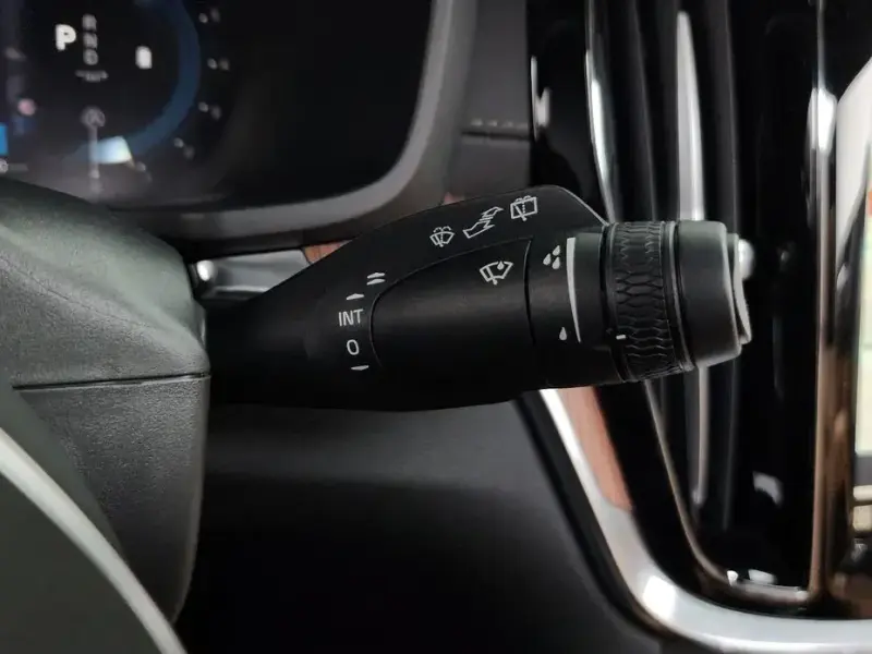2025 Volvo V60 Cross Country с пробегом 26 917 км