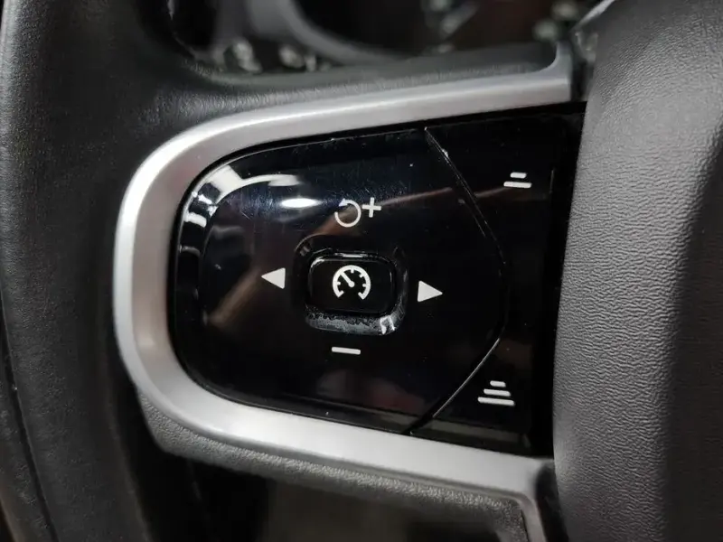 2021 Volvo V60 Cross Country с пробегом 25 290 км