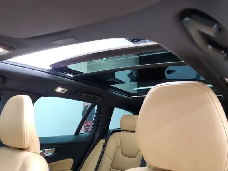 2021 Volvo V60 Cross Country с пробегом 25 290 км