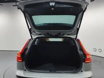 2021 Volvo V60 Cross Country с пробегом 25 290 км