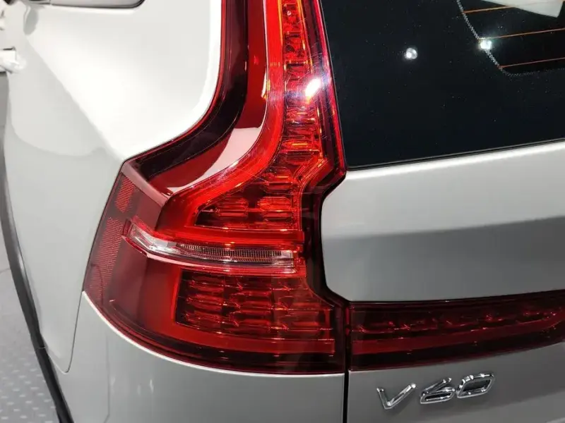 2021 Volvo V60 Cross Country с пробегом 25 290 км