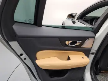 2021 Volvo V60 Cross Country с пробегом 25 290 км