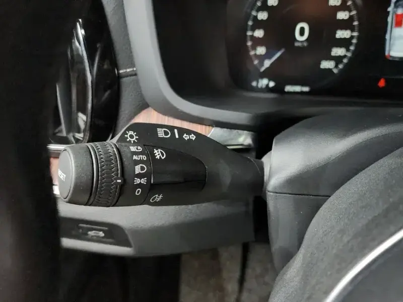 2021 Volvo V60 Cross Country с пробегом 25 290 км