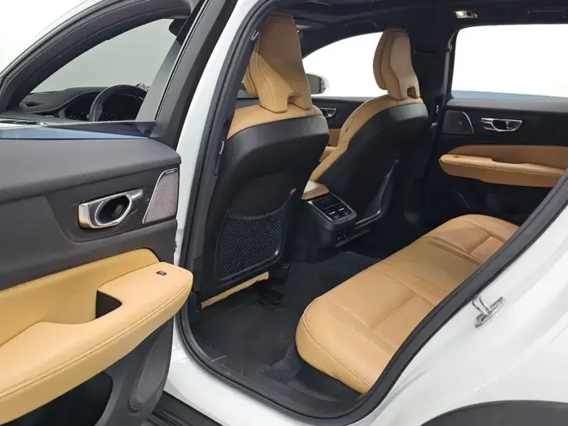 2019 Volvo V60 Cross Country с пробегом 95 872 км