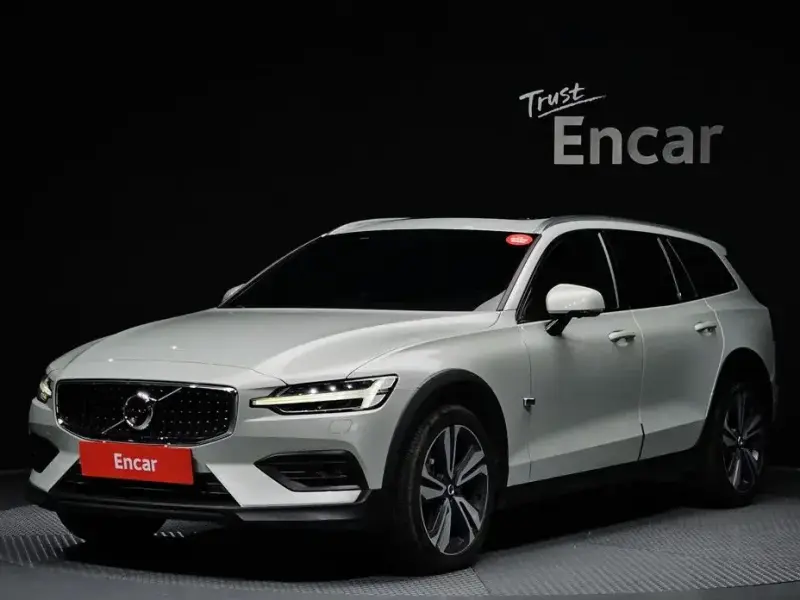 2019 Volvo V60 Cross Country с пробегом 90 973 км