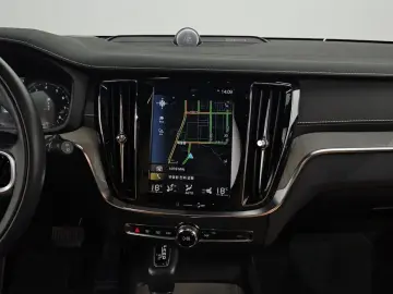 2019 Volvo V60 Cross Country с пробегом 95 872 км