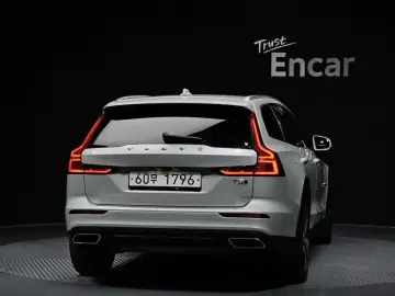 2019 Volvo V60 Cross Country с пробегом 90 973 км