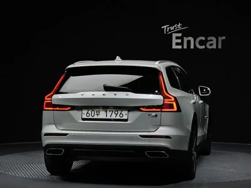 2019 Volvo V60 Cross Country с пробегом 90 973 км