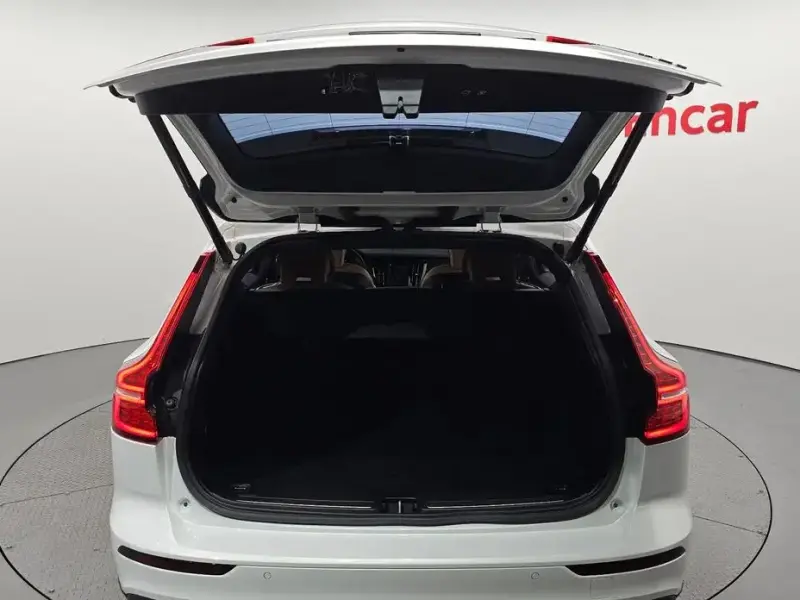 2019 Volvo V60 Cross Country с пробегом 95 872 км